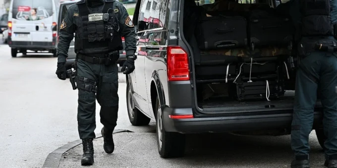Federalna uprava policije nabavlja kombije, automobile i quad vozila vrijedna 951.794 KM