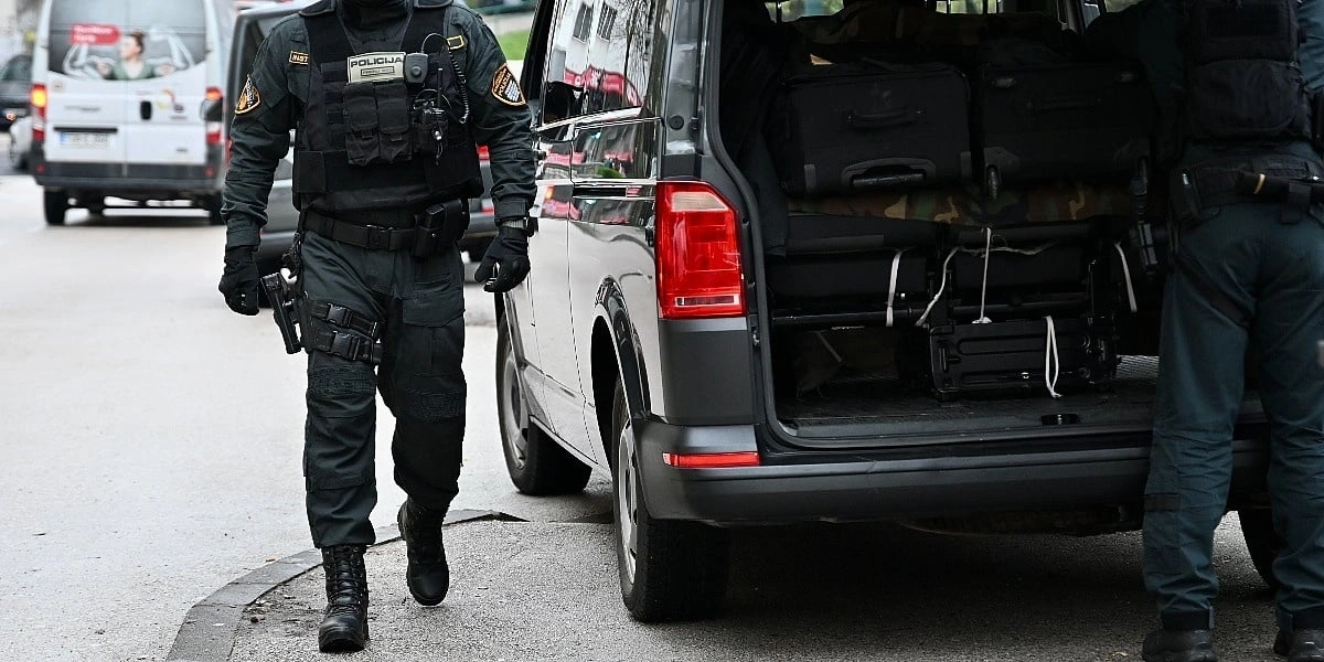 Federalna uprava policije nabavlja kombije, automobile i quad vozila vrijedna 951.794 KM