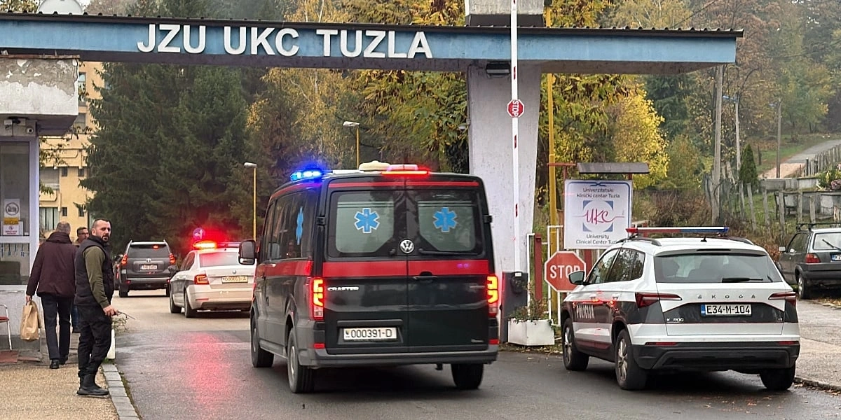 Ministar odbrane Italije posjetio UKC Tuzla kako bi obišao povrijeđene pripadnike EUFOR