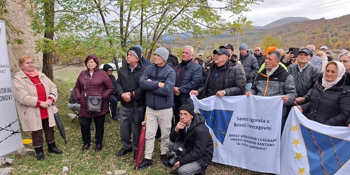 Bivši logoraši obišli mjesto stradanja u Kamenici kod Drvara