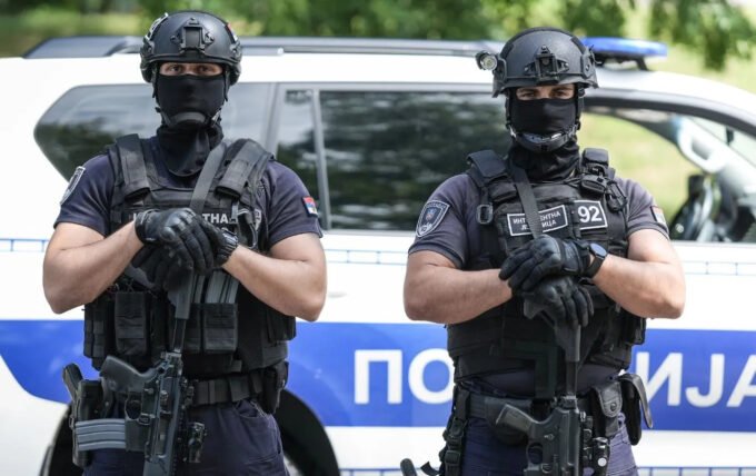 Muškarac uhapšen zbog neovlaštenog posjedovanja 12 komada vatrenog oružja