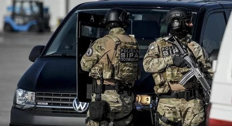 Uhapšena četiri službenika Uprave za indirektno oporezivanje u BiH zbog navodne sumnje na carinike