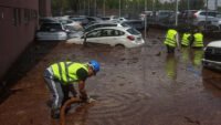 Obilne kiše uzrokovale poplave u Tripoliju, jedna osoba poginula usljed strujnog udara