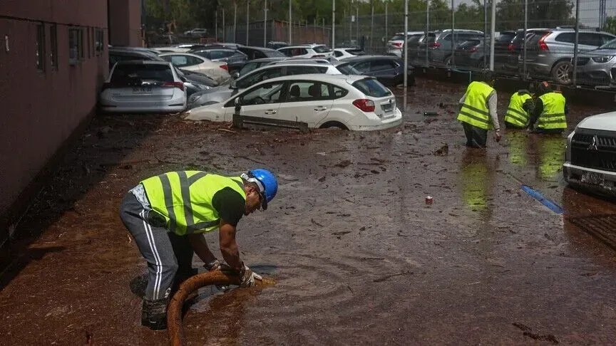 Obilne kiše uzrokovale poplave u Tripoliju, jedna osoba poginula usljed strujnog udara