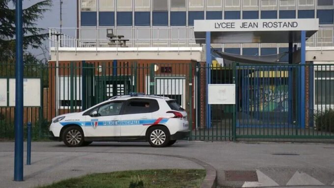 Više od 5.000 uhapšenih tokom eskalacije protesta srednjoškolaca u Francuskoj